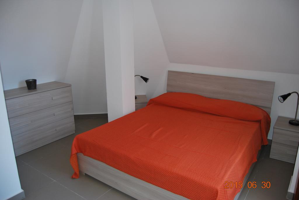 Baia Degli Dei Apartment Giardini Naxos Bilik gambar