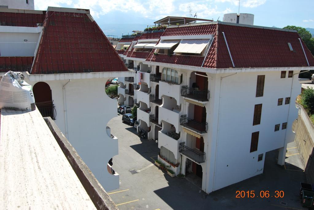 Baia Degli Dei Apartment Giardini Naxos Bilik gambar