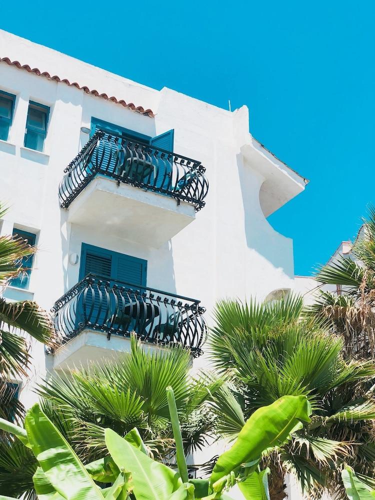 Baia Degli Dei Apartment Giardini Naxos Luaran gambar
