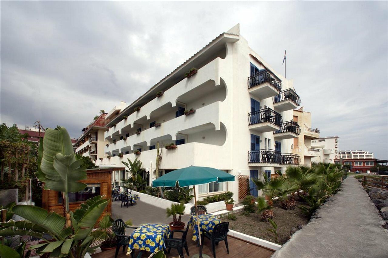 Baia Degli Dei Apartment Giardini Naxos Luaran gambar